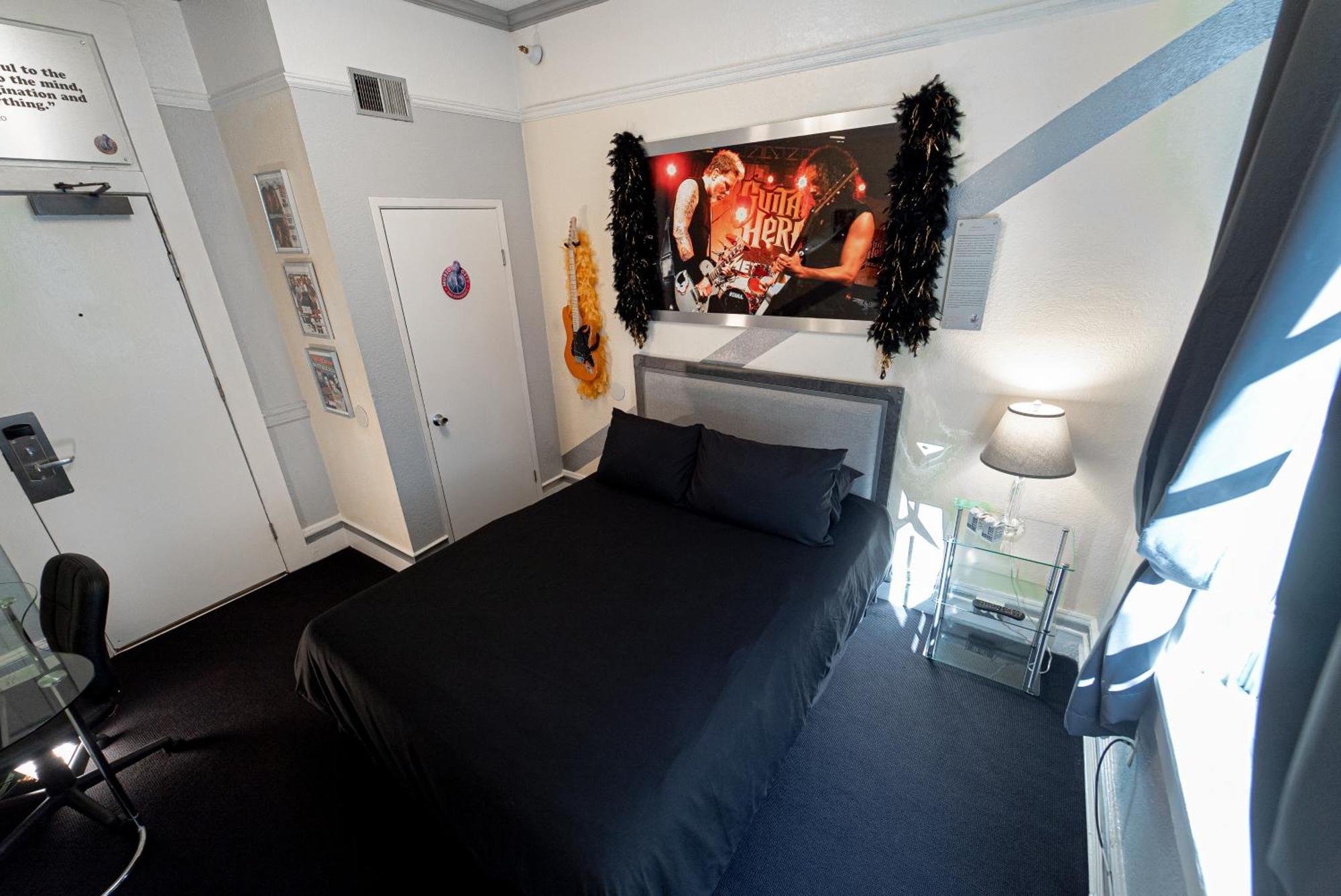 Music City Hotel - The San Francisco Music Experience