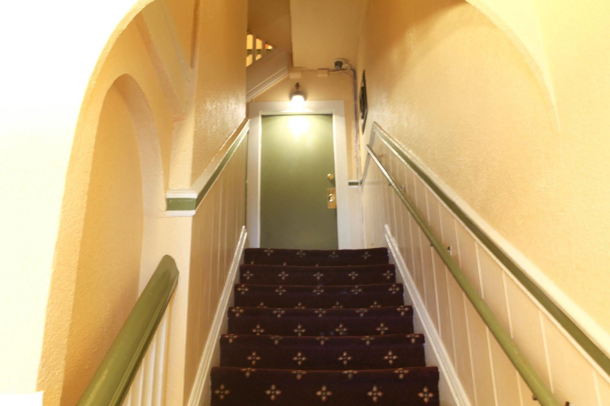 Hostal Music City Hotel - The San Francisco Music Experience San Francisco